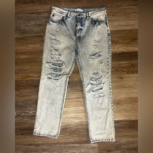 KamCan jeans. Warn once. Size 15/31. Great condition.